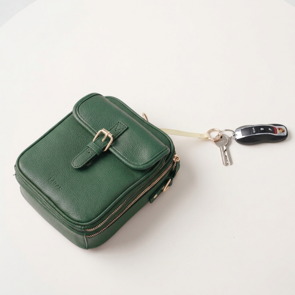 Laipan - The Roomiest Crossbody Bag